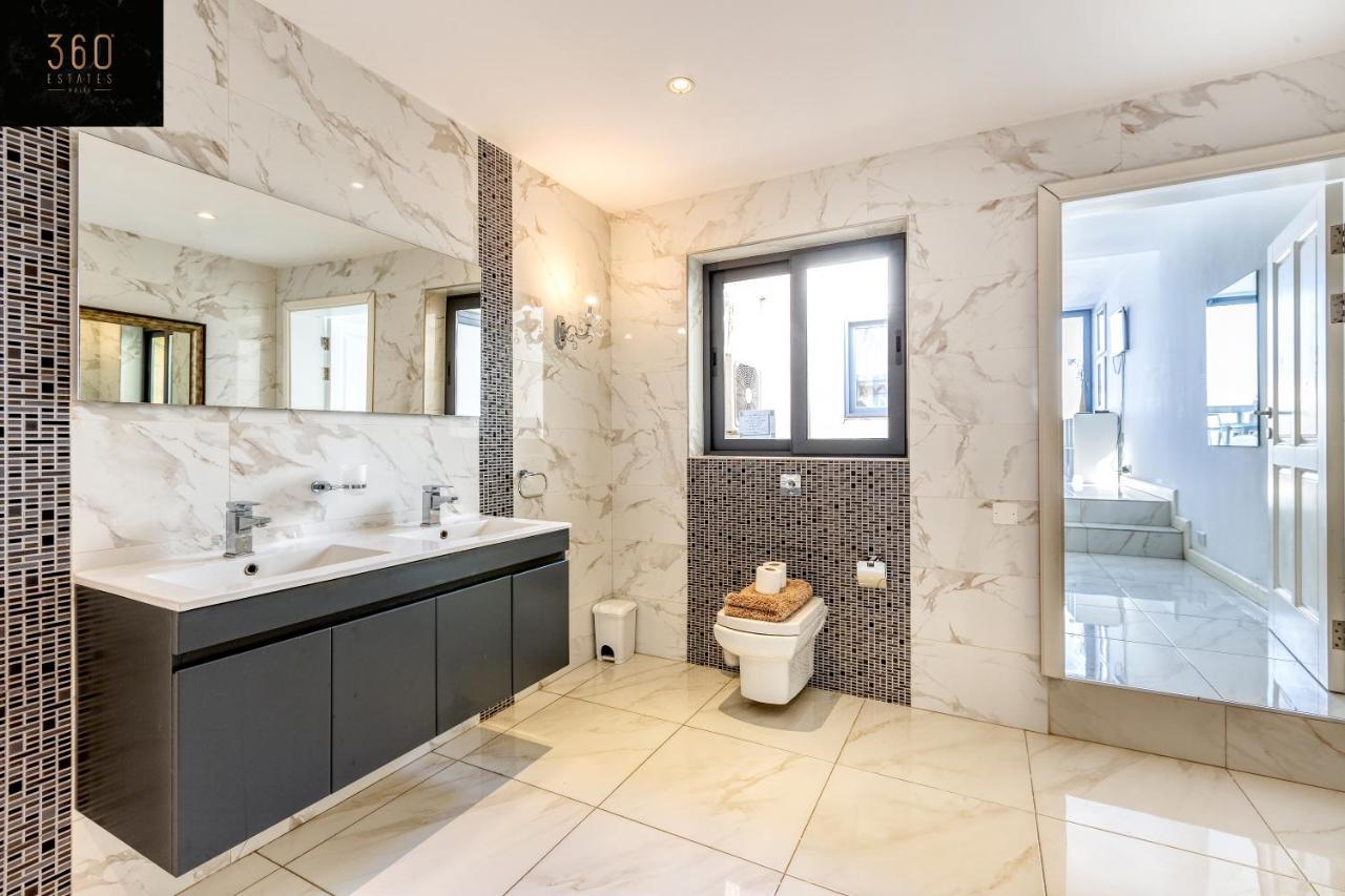 Mesmerising Views For A 2Br Apt In The Capital By 360 Estates Valletta Ngoại thất bức ảnh